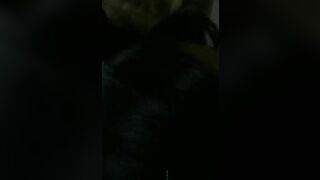 Hai đứa học sinh trốn học đụ nhau còn quay video lại