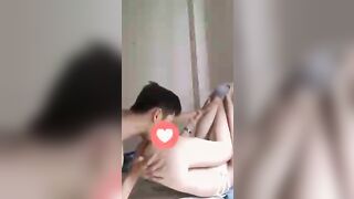 “đừng liếm bướm em nữa, em đái ra mất” liếm lồn con em họ 2k8 ngọt nước vl