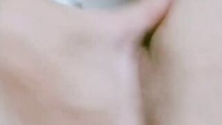 Em Tây gửi clip thủ dâm cho anh người yêu