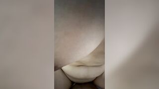 Em gái nứng lồn gạ chịch anh rể của mình