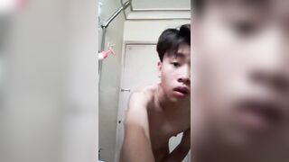Học sinh show cặc 1