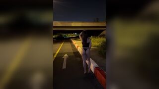 Vợ nứng lồn đi public tìm cặt lạ