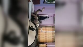 Máy bay dâm đãng quận 12