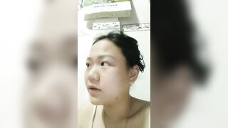 Hai vợ chồng live kể chuyện sex
