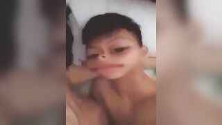 HS cấp 3 vào nhà nghỉ