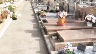 Đi nghĩa địa viếng cha thì bị người lạ hiếp dâm