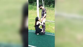 Gái public cho người lạ đụ ở sân banh P4
