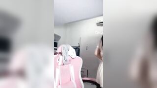 Clip Sex Linh Trang 2k4 Call Show Vú Cùng Bạn Trai