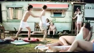 Đi picnic em gái bị bịt mắt rồi nhét cặc vào lồn bất ngờ