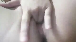 2 ngón vẫn ko đủ, a nào cặc to dài giã em đii