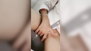 Nhìn mặt với lồn vậy đoán lớp mấy ae, đky kênh ib tui cho xem cơ thể nhó
