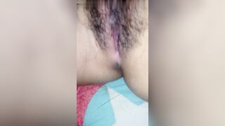 Phan Thiết, Việt Nam - Em phục vụ KHOA cafe mới quen buổi đầu