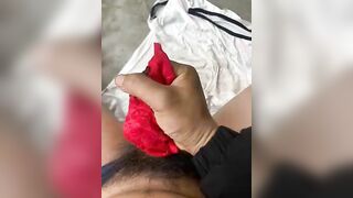 Thèm loll quá nên phải sóc lọ