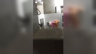 Quay lén bị phát hiện 4