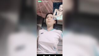 Nhìn mông ngôn quá