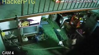 Hackcam em gái thay đồ