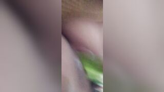 Cần anh nào làm quả dưa leo