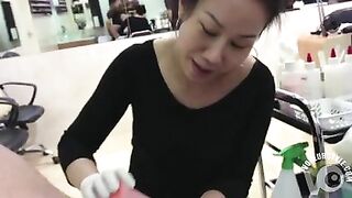 Lén xuất tinh ở tiệm nail người Việt bị phát hiện
