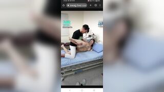 Đạo diễn hướng dẫn đóng phim séc :))