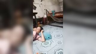Nhậu say sỉn cho 2 ông chú bú loll vợ cho địt mà 2 chú địt k nổi nhìn 3 cha chán vl