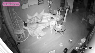 Hack Camera Cặp vợ chồng trẻ chịch nhau cực sung trên ghế sofa