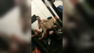 Thanh niên VN đụ em gái mới quen ở phòng gym
