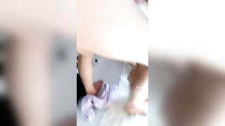 Bố Chồng Cùng Em Chồng Gạ Địt Chị Dâu Lúc Chồng Đi Làm Xa