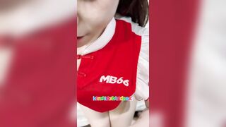Hiếp em nhân viên quảng cáo