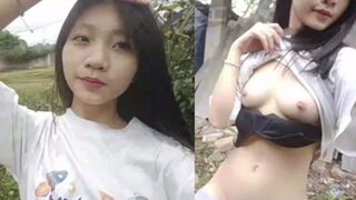 Minh Nguyệt 2ka8 Thủ Dâm Ở Nhà Hoang