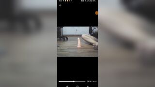 Full clip quay lén con bạn thân ở lớp học