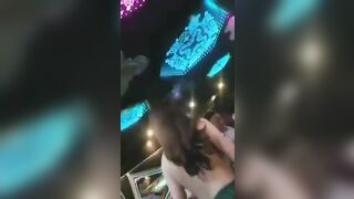 Thác loạn tại quán karaoke