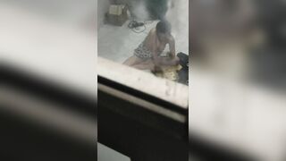 Quay lén chị làm chung cty ở kế phòng trọ