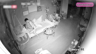 Hack cam cặp vợ chồng trẻ chịch nhau cực sung trên ghế sofa P2