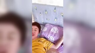 địt chị máy bay sướng không thở ra hơi