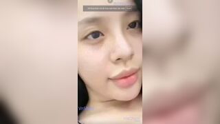 Hot Girl hot FB lộ clip địt + thủ dâm . Vú bím mướt không 1 sợi lông , nhìn quá mlem