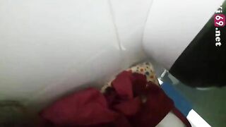 Chi mb ngoai tình bu cu tolet