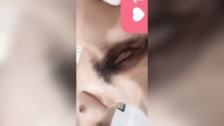 E ghệ dâm call video khoe bướm