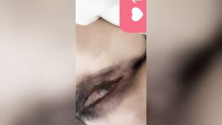 E ghệ dâm call video khoe bướm