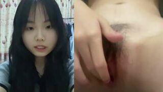 Gái Mới Lớn Vừa Xinh Vừa Múp Lồn Sạch Sẽ Hồng Hào