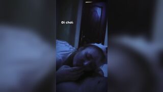 Em gái làm cả ngày, cày cả đêm.