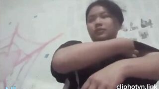 Em học sinh show zú 1, đky kênh ib tui cho xem cơ thể nhó