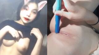 Hồng Ngọc 2k7 Thủ Dâm Lồn Không Lông