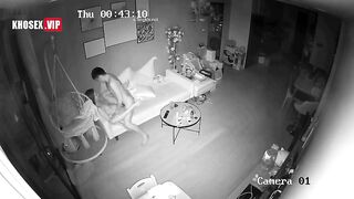 Hack Camera Cặp vợ chồng trẻ chịch nhau cực sung trên ghế sofa 2