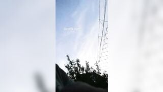 Đang địt với chó bị mẹ gọi