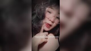 Trên lớp là học sinh ở nhà là con đĩ nứng lồn