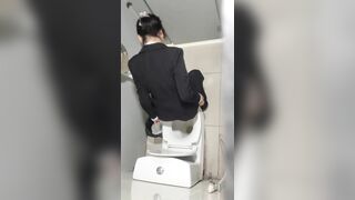 Tác nghiệp nhà vệ sinh 4