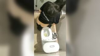 Tác nghiệp nhà vệ sinh 5