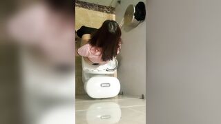 Tác nghiệp nhà vệ sinh 7