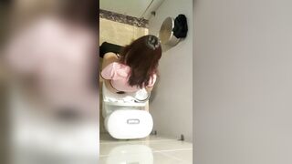 Tác nghiệp nhà vệ sinh 7