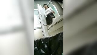 Tác nghiệp nhà vệ sinh 16